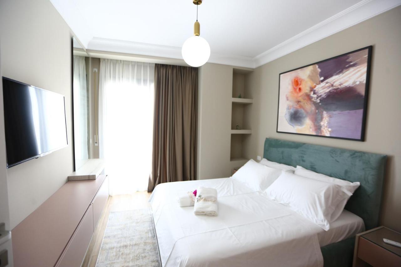 Blissful Apartments Sarandë Esterno foto