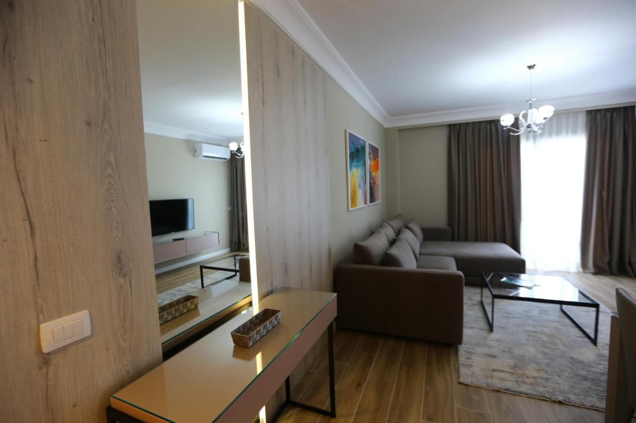 Blissful Apartments Sarandë Esterno foto