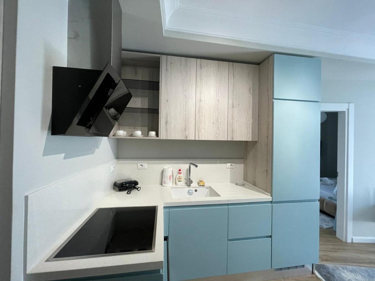 Blissful Apartments Sarandë Esterno foto